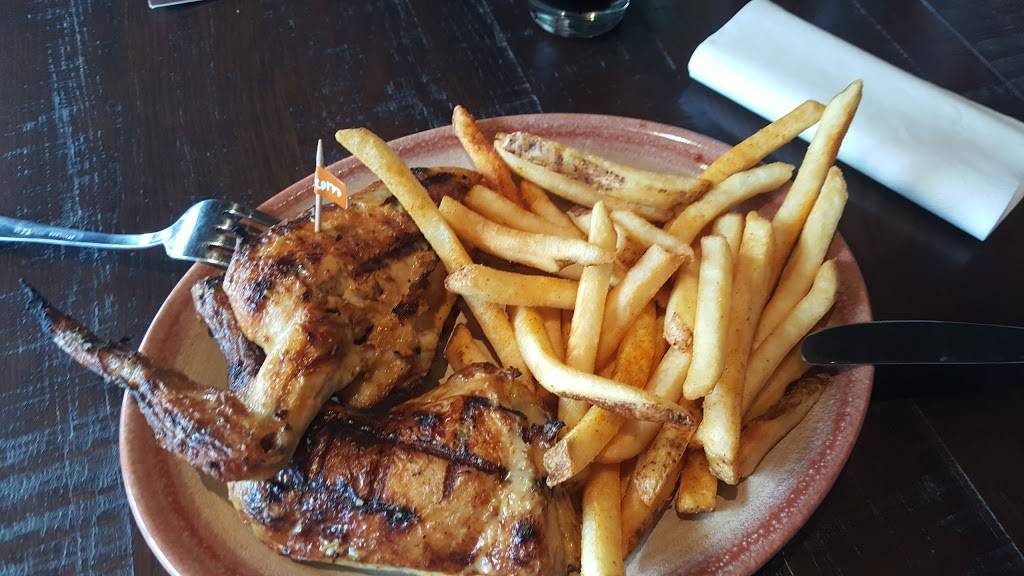 Nandos PERi-PERi | restaurant | 1138 Lake St, Oak Park, IL 60301, USA | 7084346296 OR +1 708-434-6296