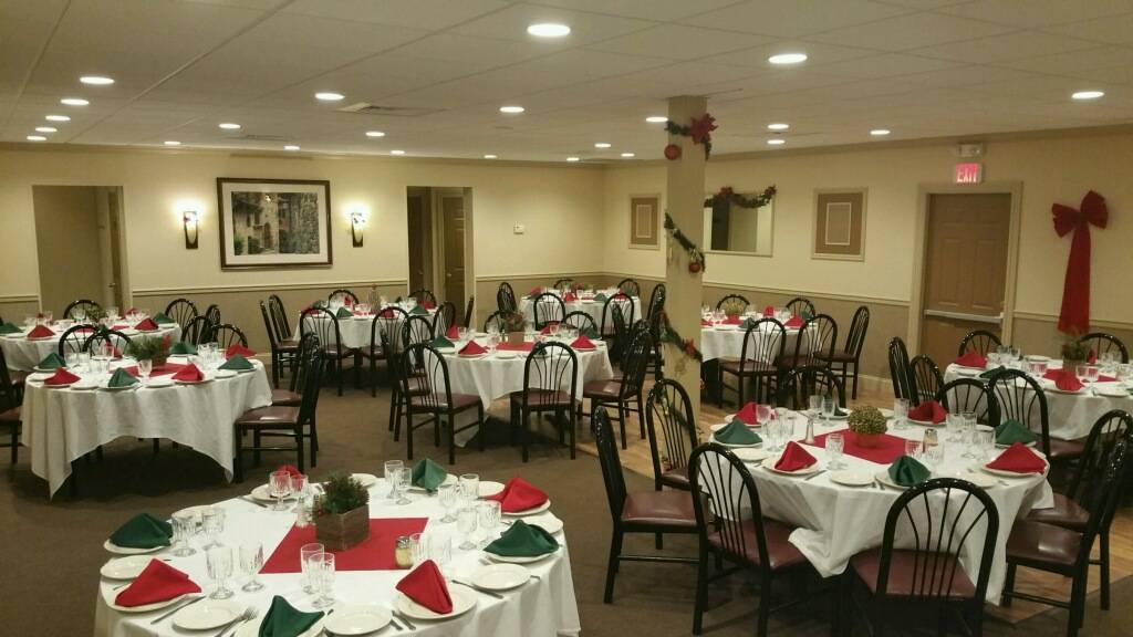 Lenas Restaurant & Banquet | meal takeaway | 655 John Fitch Blvd, South Windsor, CT 06074, USA | 8605285365 OR +1 860-528-5365