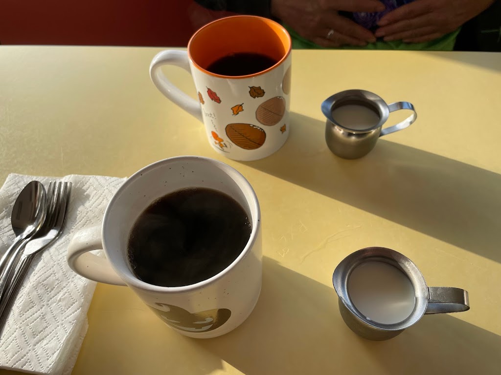 Pupuseria & Restaurant Las Isletas | restaurant | 6801 Lankershim Blvd, North Hollywood, CA 91605, USA | 8187590899 OR +1 818-759-0899