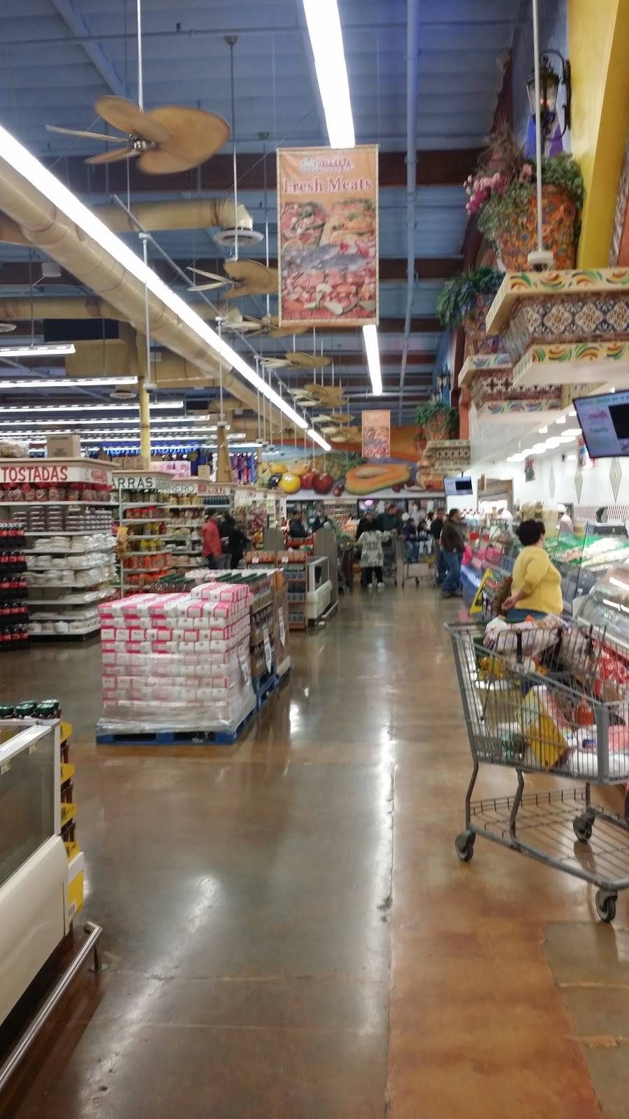 Vallarta Supermarkets | bakery | 2690 E Vineyard Ave, Oxnard, CA 93036, USA | 8059833403 OR +1 805-983-3403