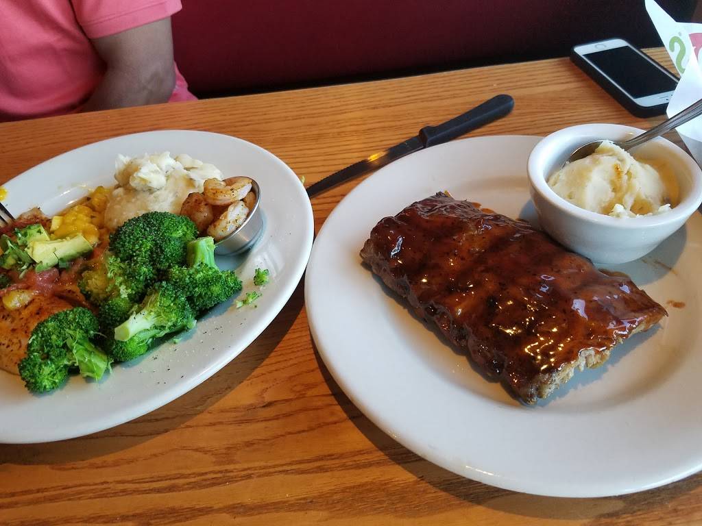 Chilis Grill & Bar | meal takeaway | 5090 Smithridge Dr, Reno, NV 89502, USA | 7758297775 OR +1 775-829-7775