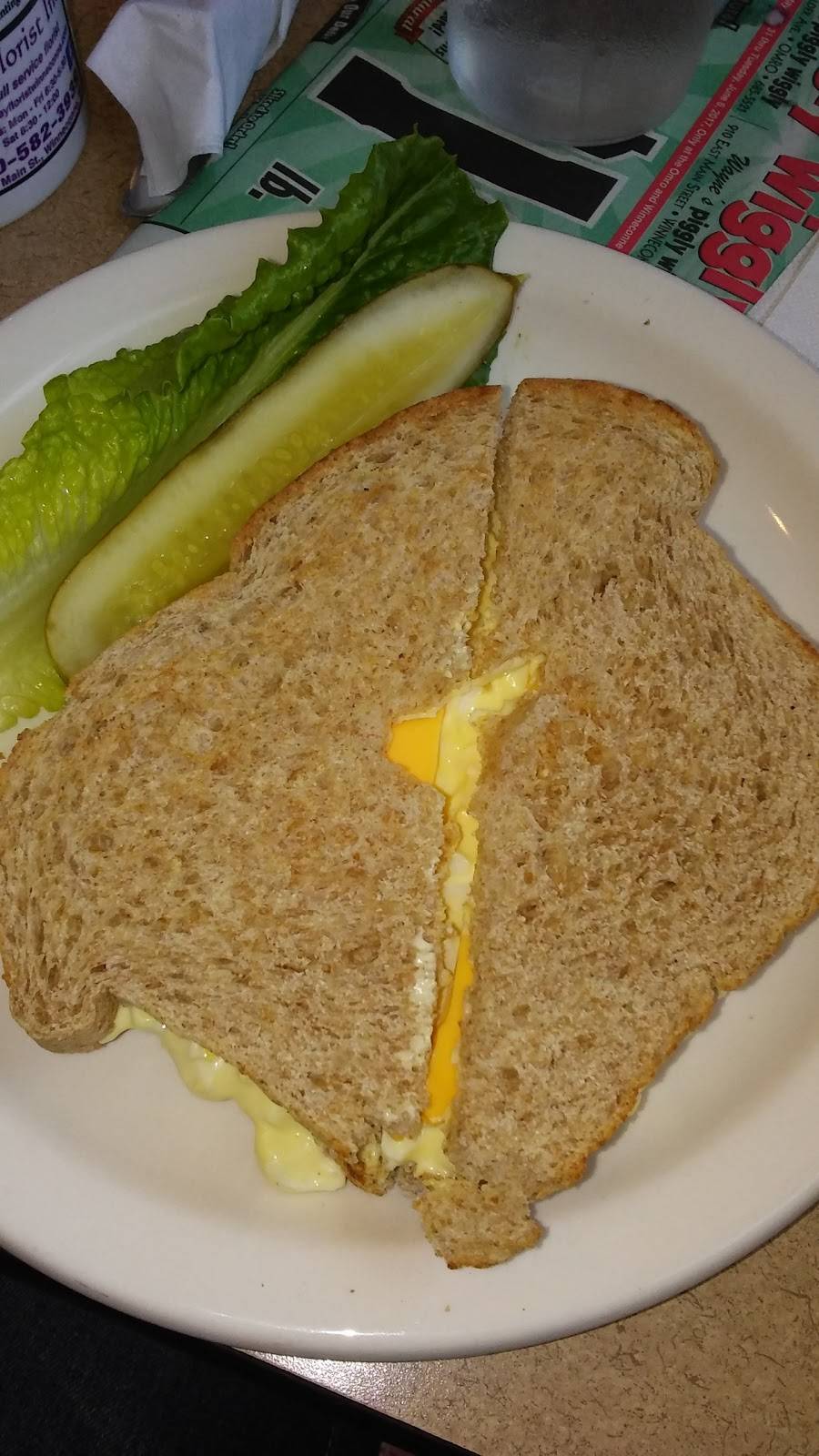 Farmers Daughter Country Kitchen, L.L.C. | restaurant | 7431 WI-91, Pickett, WI 54964, USA | 9206850613 OR +1 920-685-0613