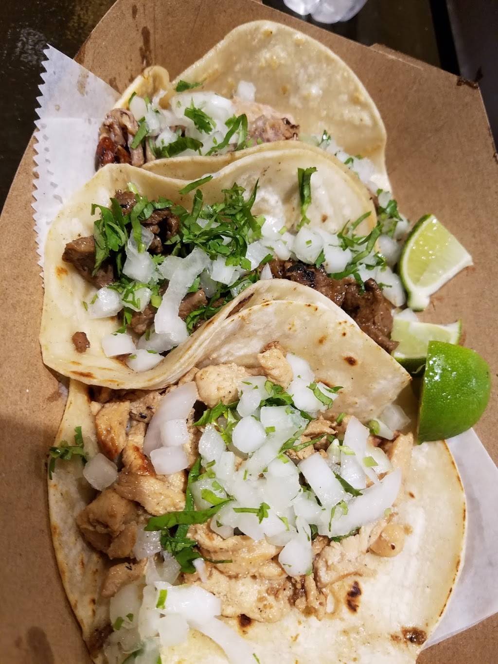 El Taquito | restaurant | 3410 Main Hwy, Miami, FL 33133, USA | 3054462303 OR +1 305-446-2303