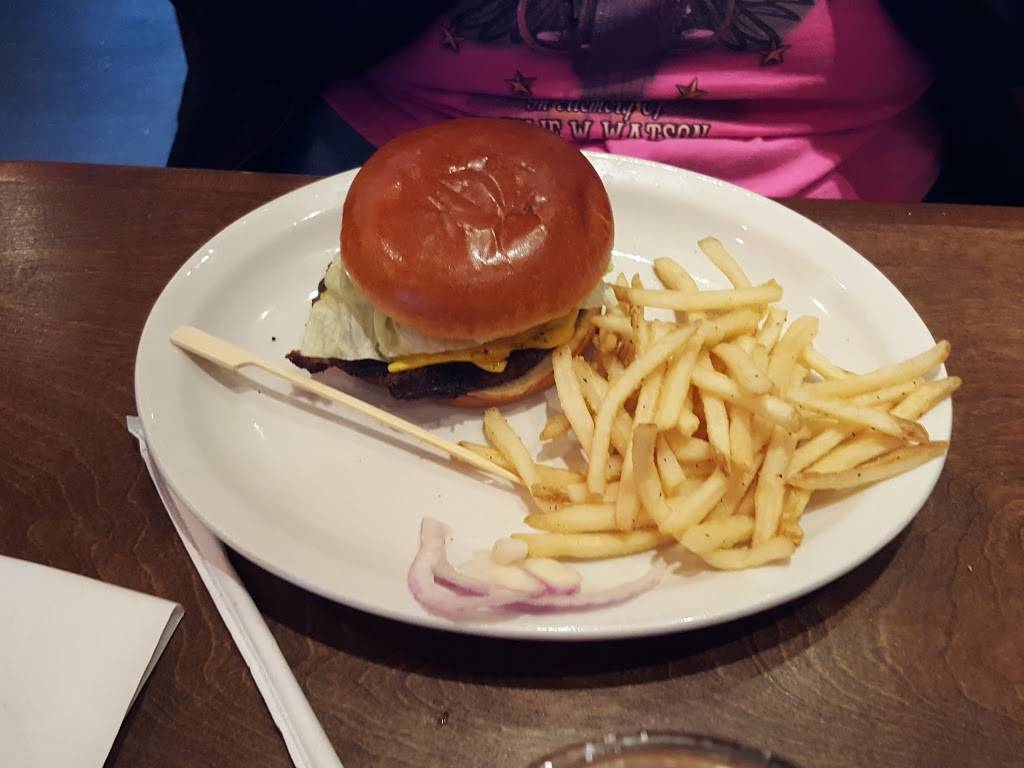 Logans Roadhouse | restaurant | 4320 Fort Campbell Blvd, Hopkinsville, KY 42240, USA | 2708864189 OR +1 270-886-4189