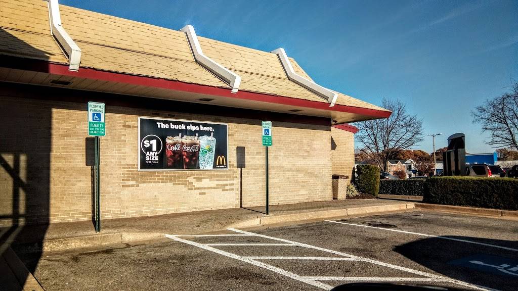 McDonalds | cafe | 14591 Jefferson Davis Hwy, Woodbridge, VA 22191, USA | 7034946444 OR +1 703-494-6444