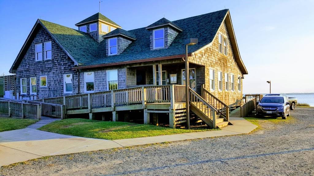 The Paper Canoe | restaurant | 1564 Duck Rd, Duck, NC 27949, USA | 2527152220 OR +1 252-715-2220