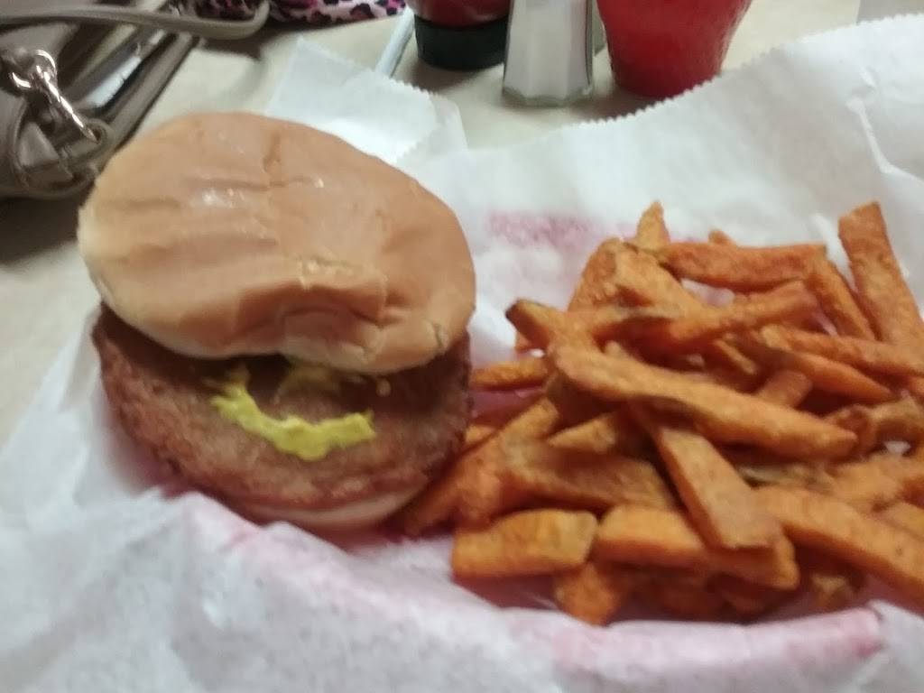 Spot | restaurant | 1412 Wayne Rd, Savannah, TN 38372, USA | 7319258300 OR +1 731-925-8300