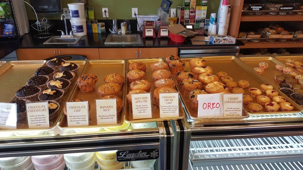 Big Apple Bagels | bakery | 3040 Castro Valley Blvd, Castro Valley, CA 94546, USA | 5102757667 OR +1 510-275-7667