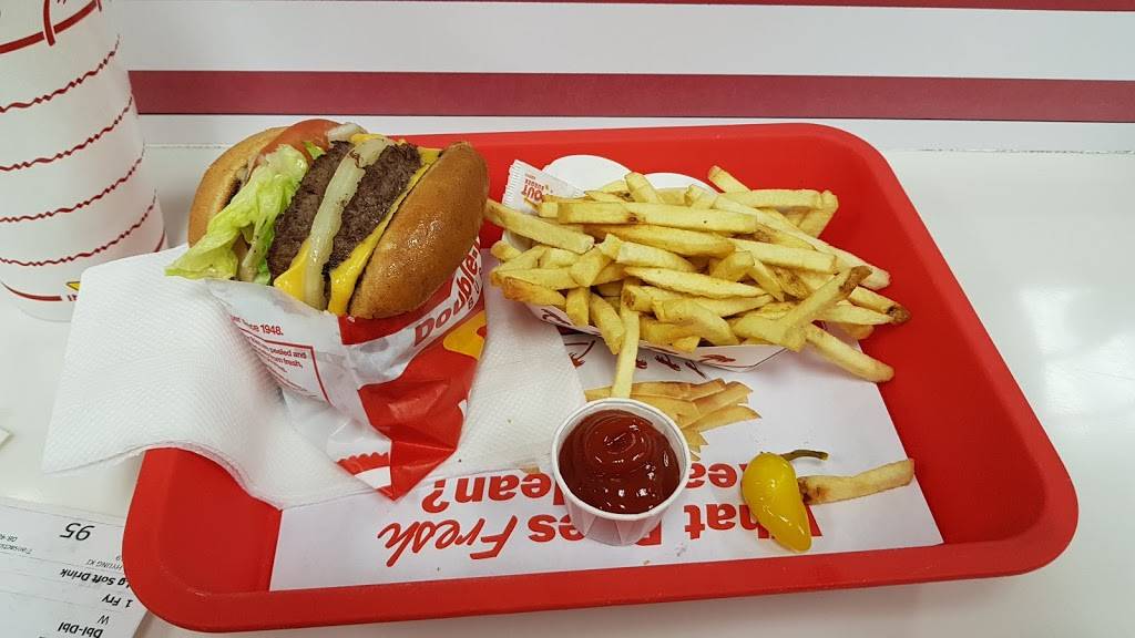 In-N-Out Burger | restaurant | 2895 Park Ave, Tustin, CA 92782, USA | 8007861000 OR +1 800-786-1000