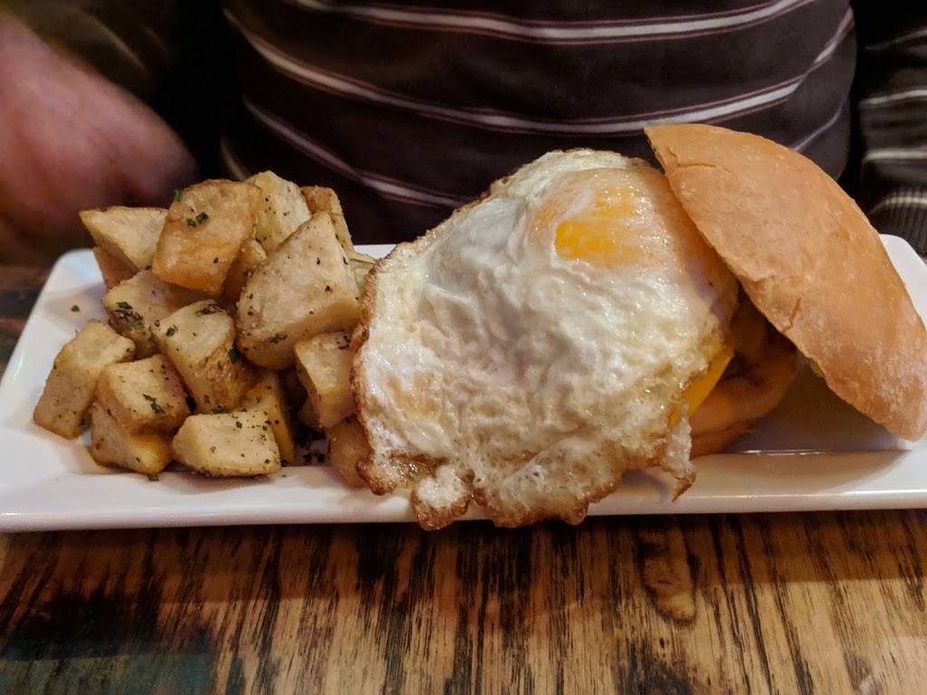 Madhouse Lounge | night club | 1044 Greenwood Ave NE, Atlanta, GA 30306, USA | 8332858454 OR +1 833-285-8454