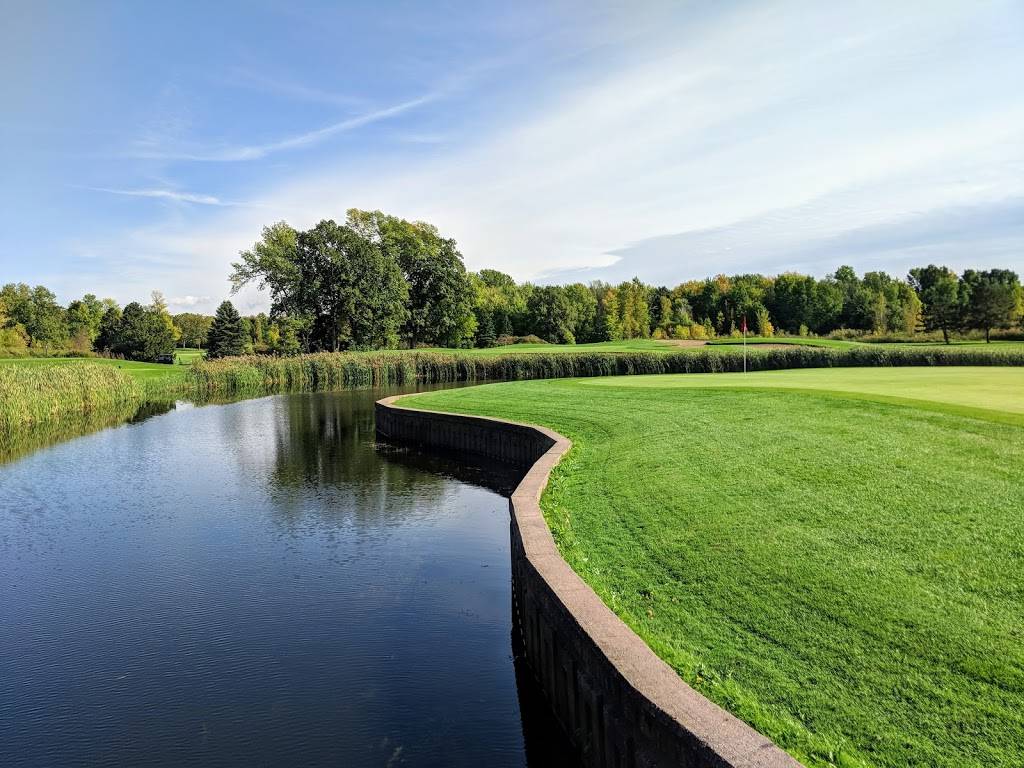 Golf Saint-Raphaël | restaurant | 1111 Montée de lÉglise, LÎle-Bizard, QC H9C 1H2, Canada | 5146964653 OR +1 514-696-4653