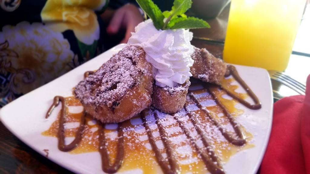 Travesias | restaurant | 3834 E Tremont Ave, Bronx, NY 10465, USA | 7188283834 OR +1 718-828-3834