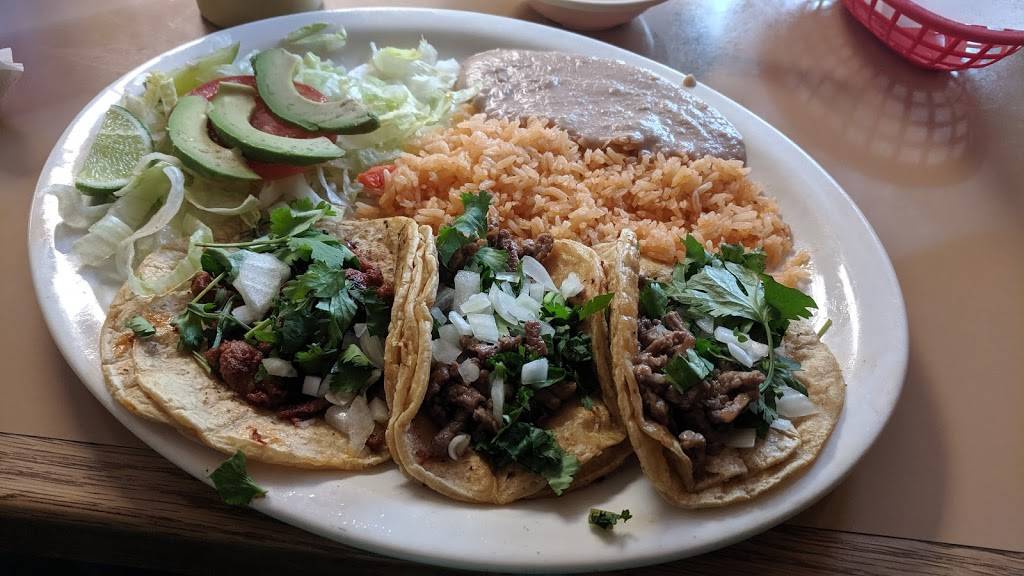 7 Mares | restaurant | 1403 Kalamazoo Ave SE, Grand Rapids, MI 49507, USA | 6163018555 OR +1 616-301-8555