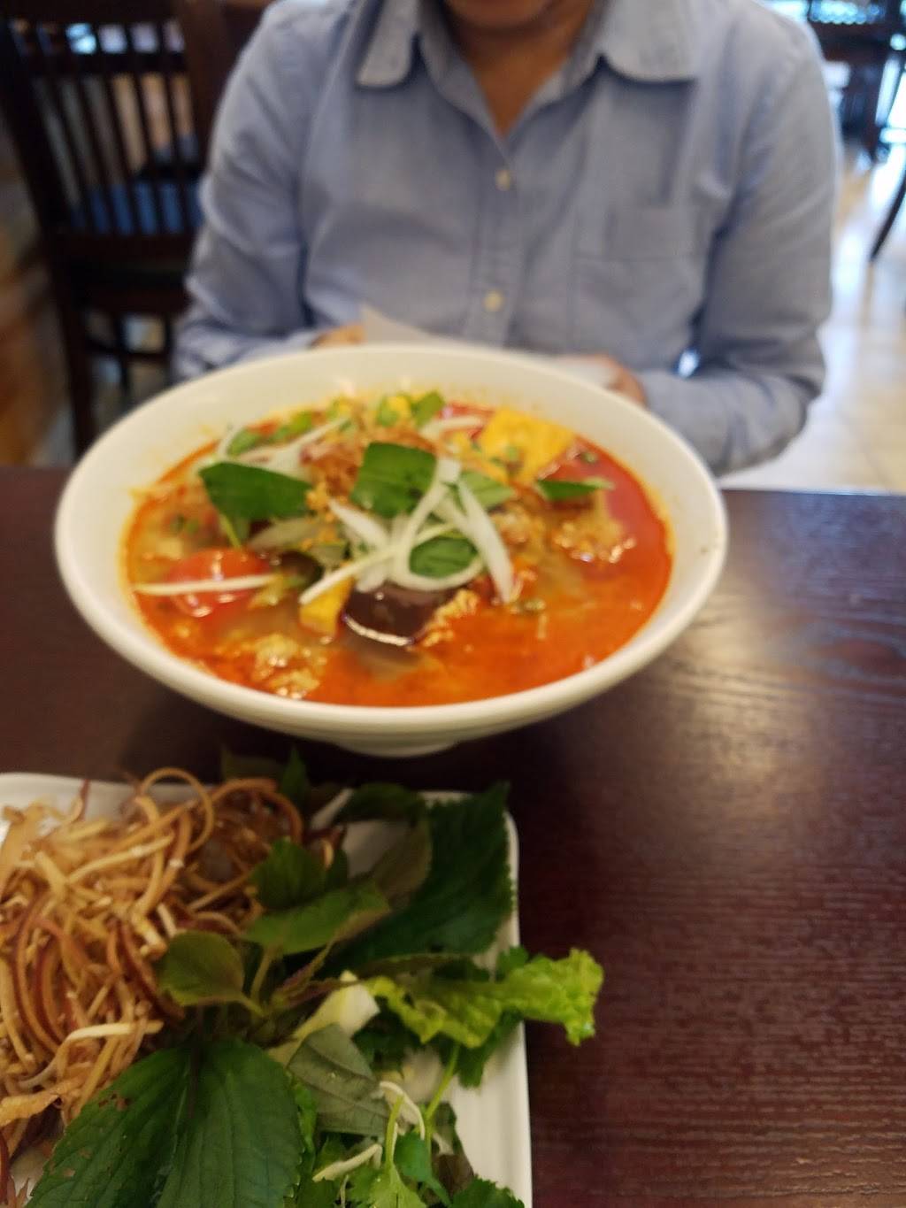 The Boiling Pot Restaurant | restaurant | 12921 Magnolia St, Garden Grove, CA 92841, USA | 7145377990 OR +1 714-537-7990