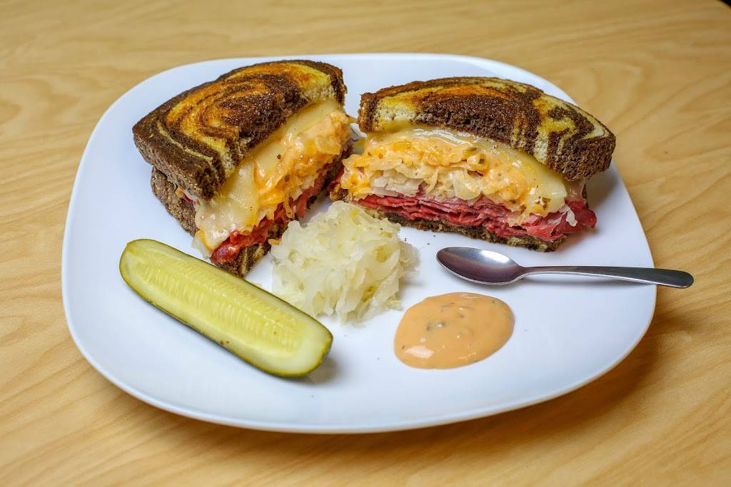 Pickles Deli | restaurant | 22 N Euclid Ave, St. Louis, MO 63108, USA | 3143613354 OR +1 314-361-3354