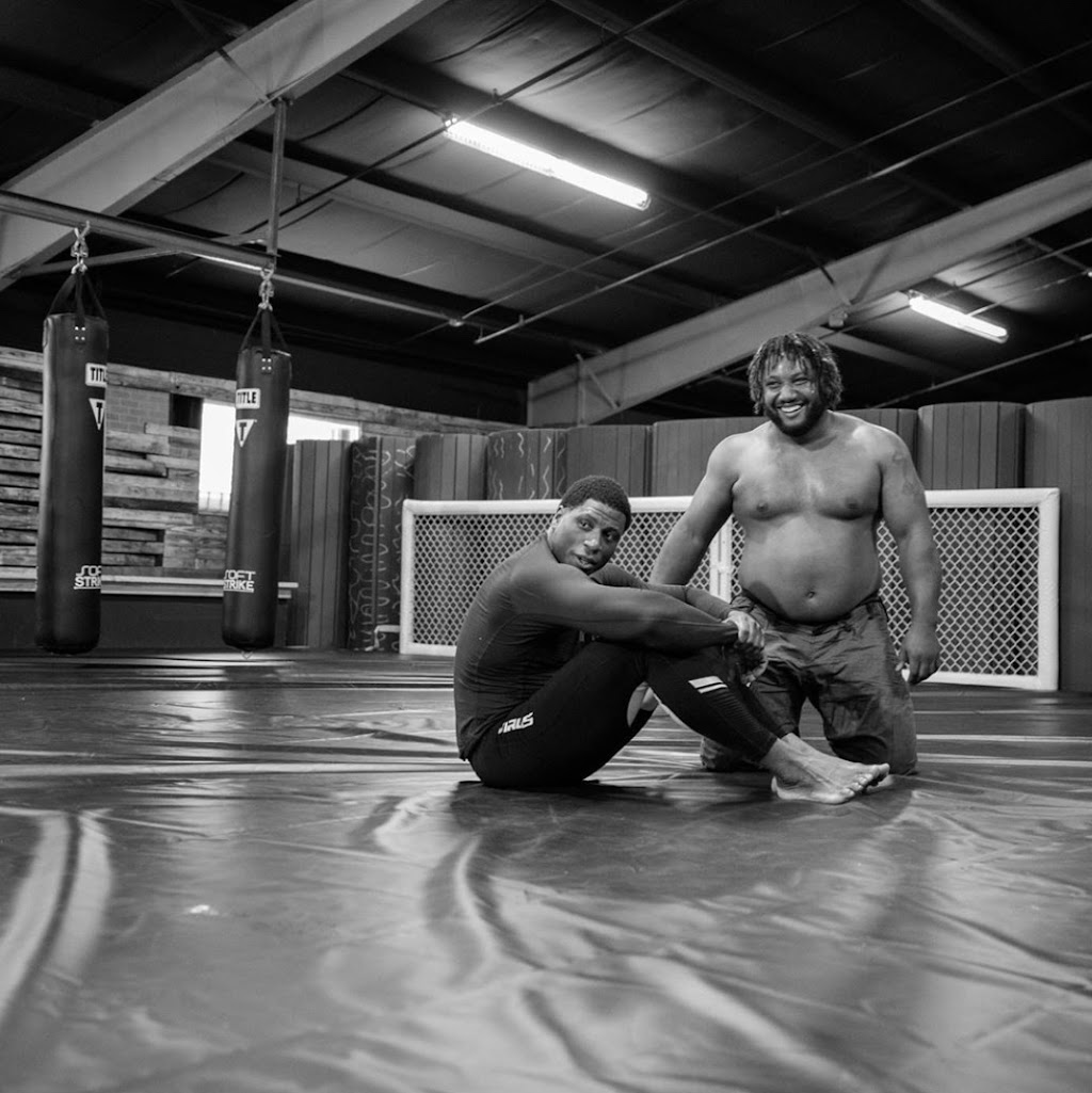 Control Jiu-Jitsu | restaurant | 2447 N Wickham Rd Suite #126, Melbourne, FL 32935, USA | 3212207777 OR +1 321-220-7777