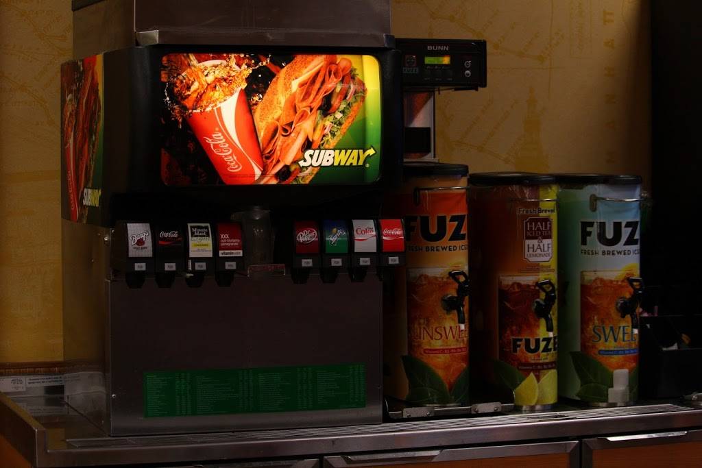 Subway Restaurants | restaurant | Crossroads W Shop Center, 2101 W Broadway Ste 102, Columbia, MO 65203, USA | 5734458456 OR +1 573-445-8456