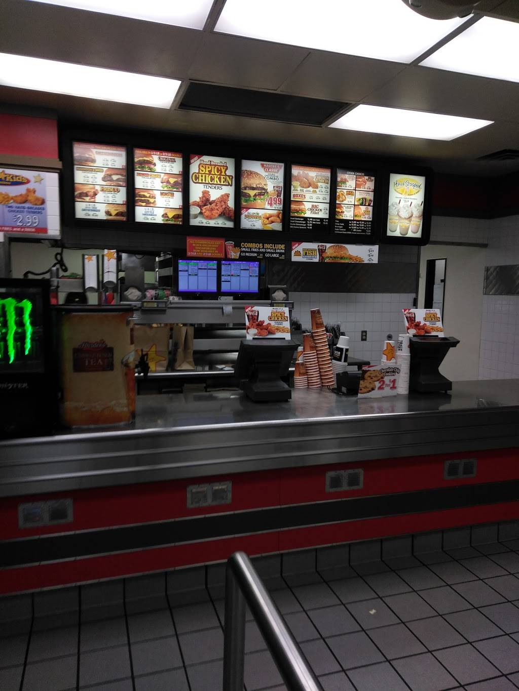 Hardees | restaurant | 421 E Jackson Blvd, Jackson, MO 63755, USA | 5732437990 OR +1 573-243-7990