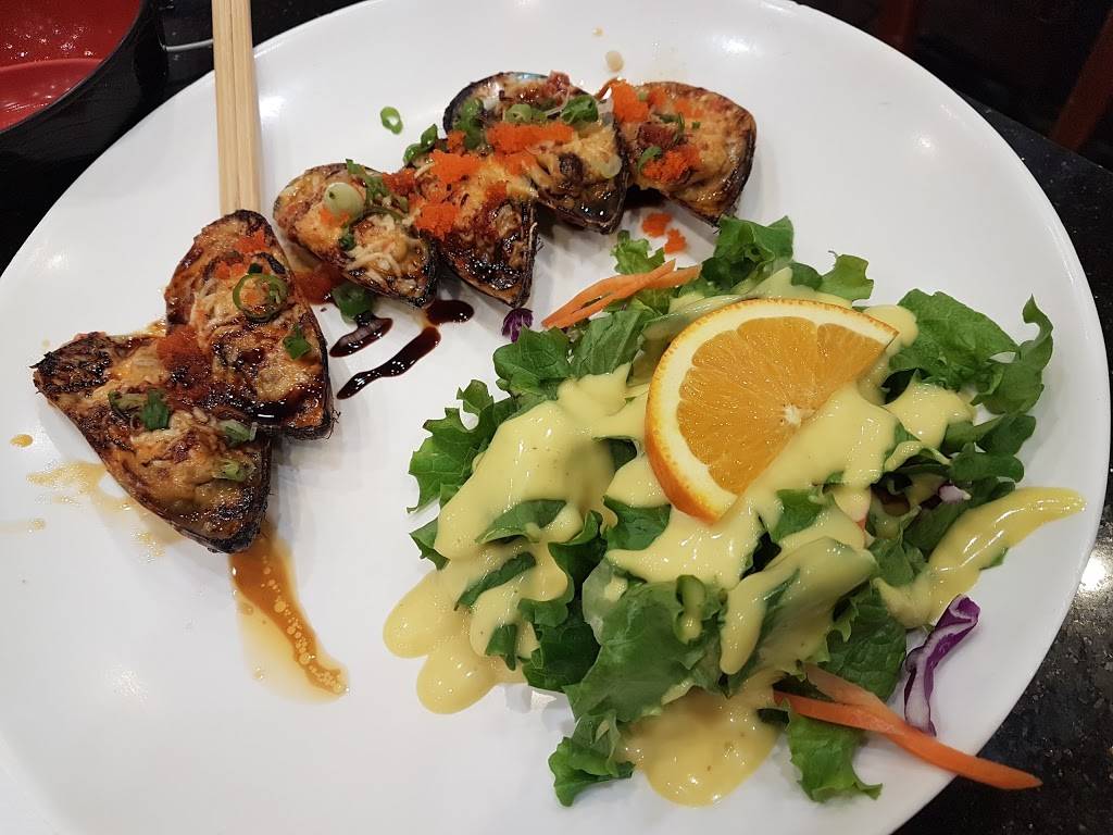 Yoshi Sushi | restaurant | 17005 Bear Valley Rd suite b, Hesperia, CA 92345, USA | 7602446661 OR +1 760-244-6661