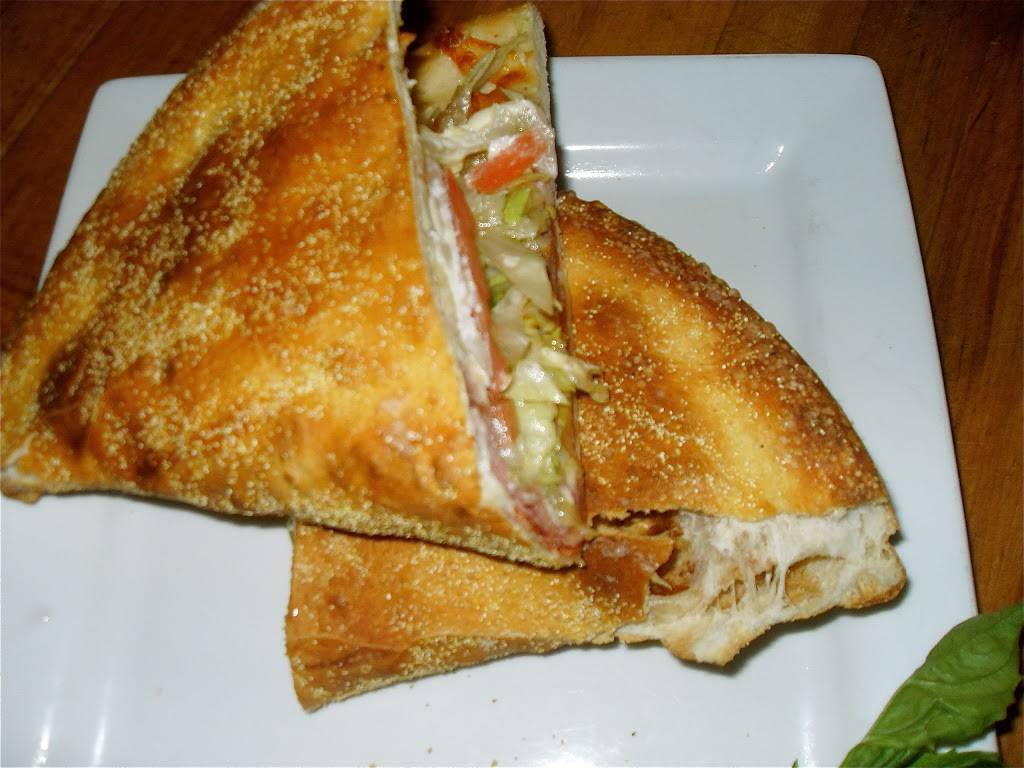 AJ Bambino Pizzeria | meal delivery | 910 Beaver Grade Rd, Coraopolis, PA 15108, USA | 4122998590 OR +1 412-299-8590