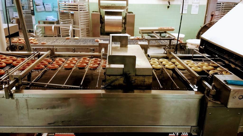 Krispy Kreme | bakery | 400 N Slappey Blvd, Albany, GA 31701, USA | 2294350777 OR +1 229-435-0777