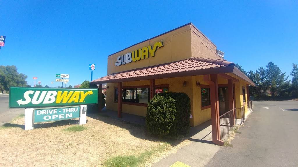 Subway | restaurant | 2741 McMurry Dr, Anderson, CA 96007, USA | 5303658205 OR +1 530-365-8205