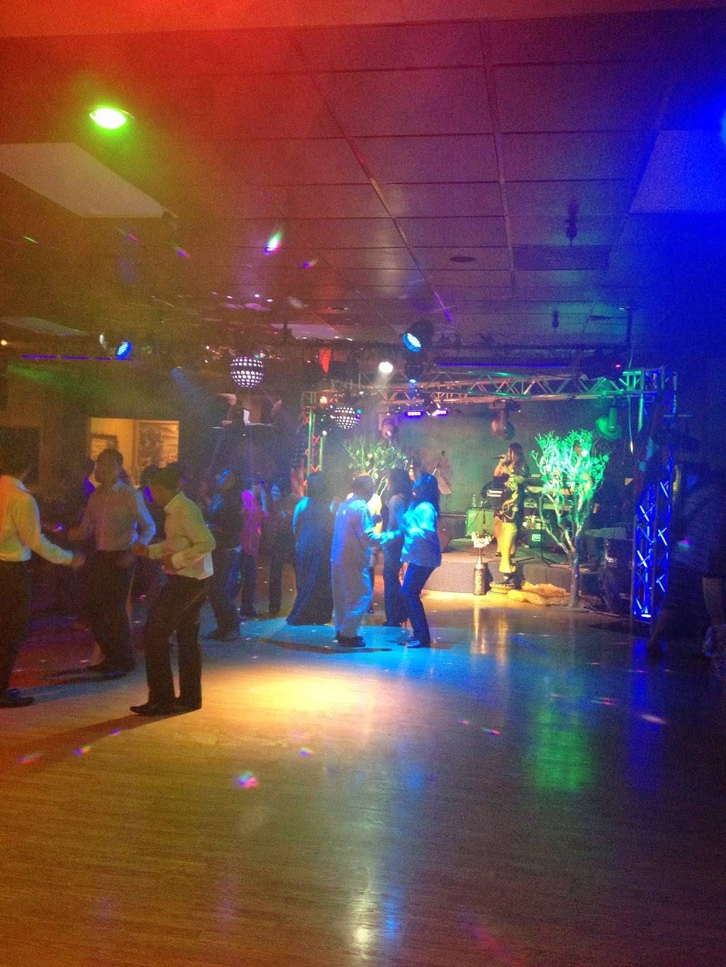 Golden Villa Restaurant | restaurant | 1360 E Anaheim St # 205, Long Beach, CA 90813, USA | 5625917300 OR +1 562-591-7300