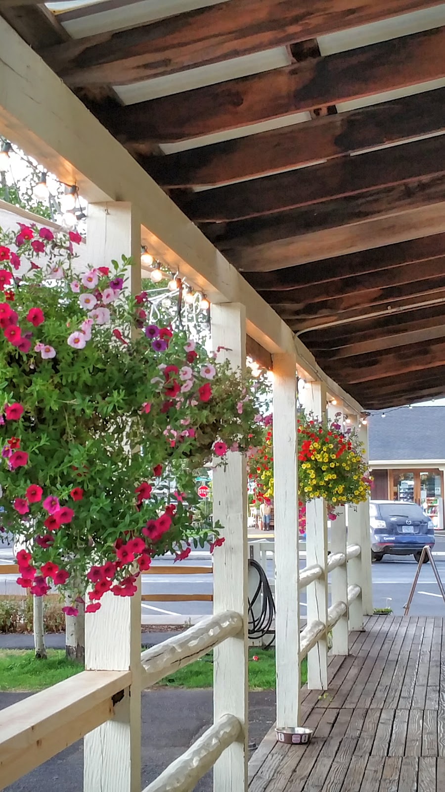 Eurosports | restaurant | 223 E Hood Ave, Sisters, OR 97759, USA | 5415492471 OR +1 541-549-2471