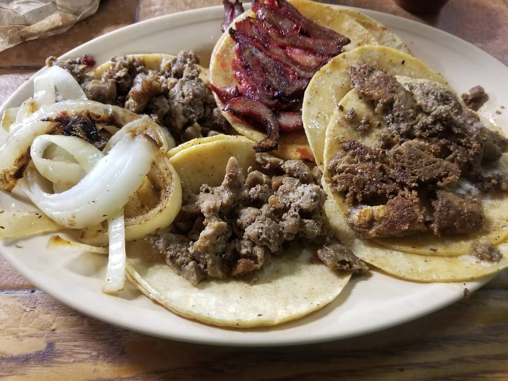 El Gallo De Oro | restaurant | 11805 Lake June Rd, Balch Springs, TX 75180, USA | 2144341679 OR +1 214-434-1679