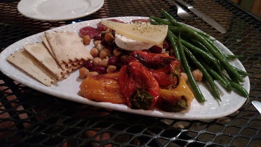 Ficelle | restaurant | 5 C E Main St, Winters, CA 95694, USA | 5307959593 OR +1 530-795-9593