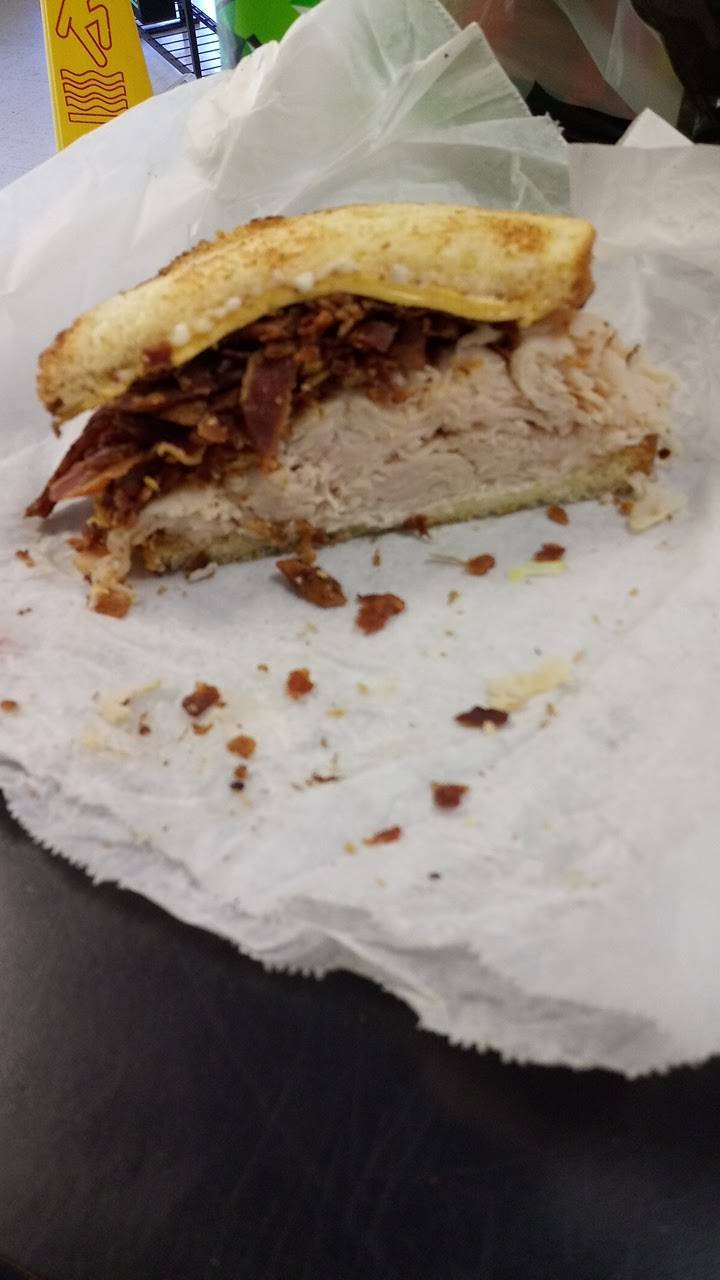 J & W Sandwich Shoppe‎ | meal takeaway | 2004 Worth Ave, Norwood, OH 45212, USA | 5136319755 OR +1 513-631-9755