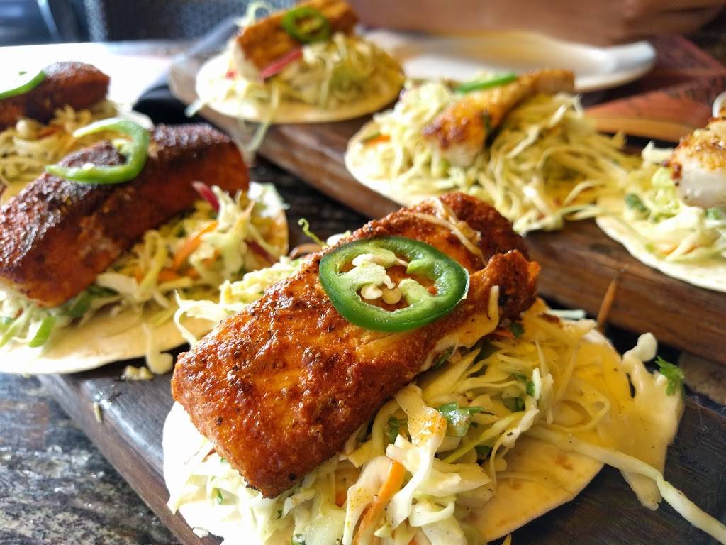 RACKS Fish House & Oyster Bar | meal delivery | 5 SE 2nd Ave, Delray Beach, FL 33444, USA | 5614506718 OR +1 561-450-6718