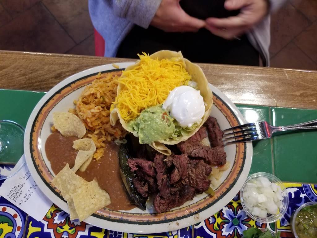 Rosas Café & Tortilla Factory | restaurant | 18451 I-35W, Northlake, TX 76262, USA | 4693310084 OR +1 469-331-0084