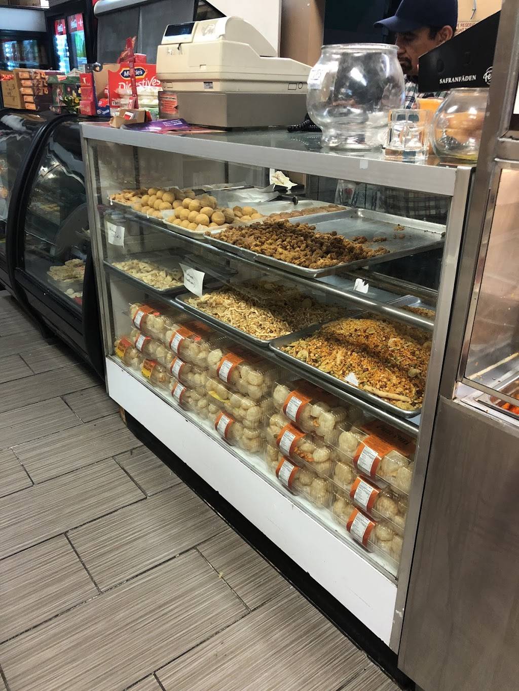 New India Sweets & Spices | restaurant | 1247 S Fairfax Ave, Los Angeles, CA 90019, USA | 3239366736 OR +1 323-936-6736