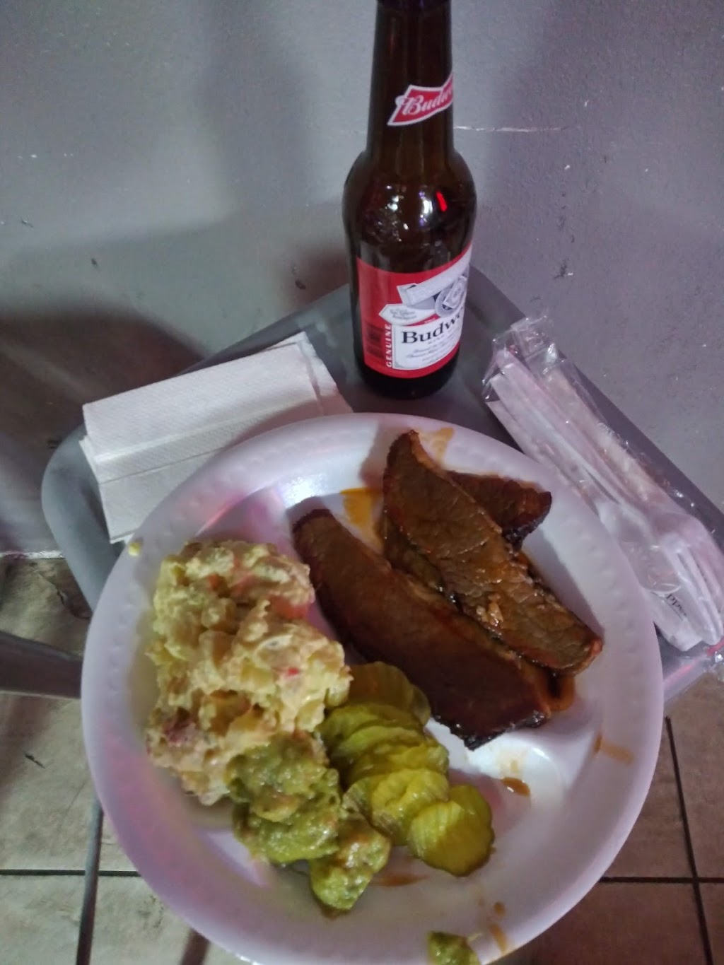 Whispers Bar & Lounge | restaurant | 201 W Del Mar Blvd Suite 6, Laredo, TX 78041, USA | 9562361111 OR +1 956-236-1111