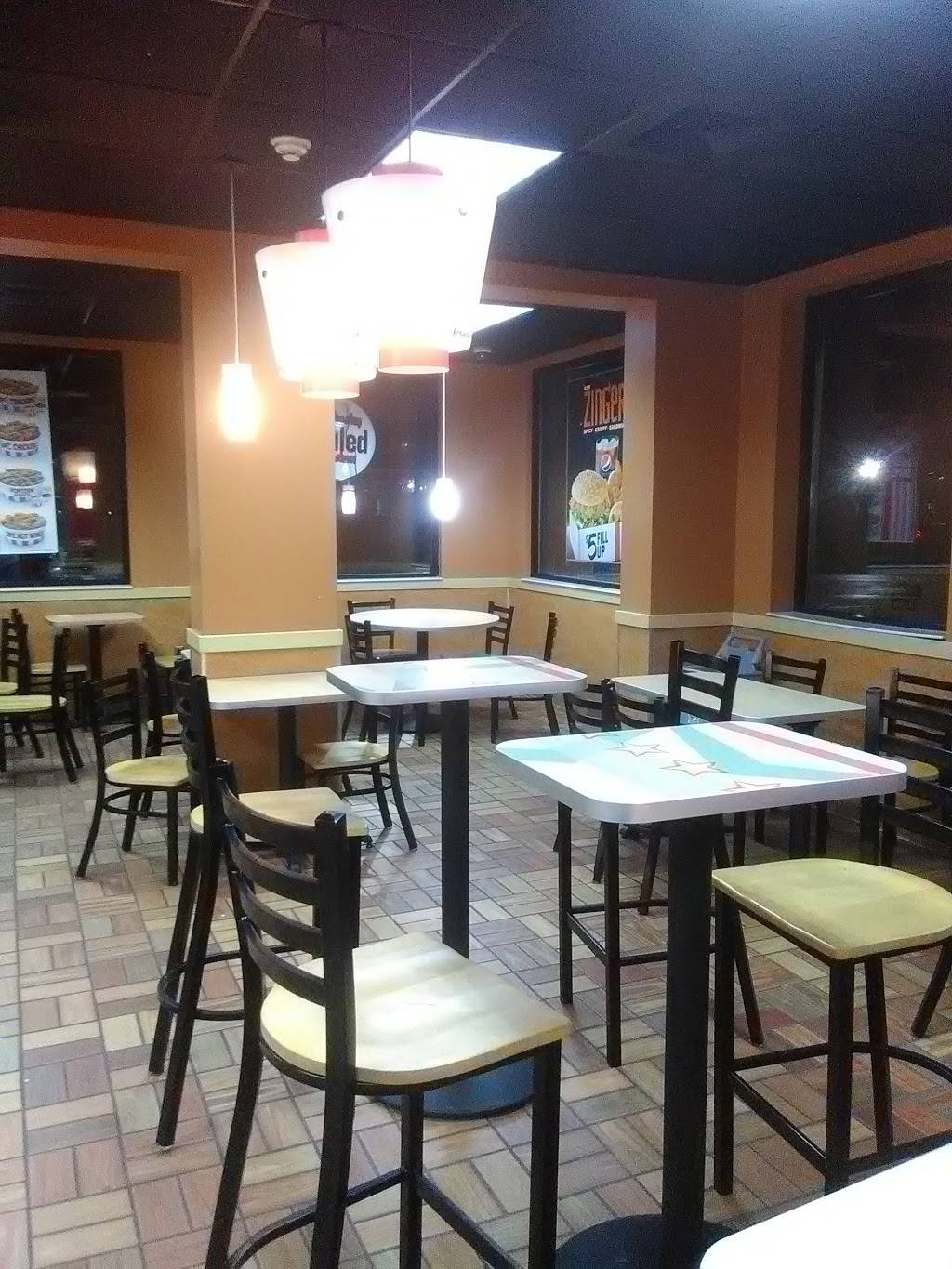 KFC | restaurant | 1565 Princeton Ave, Trenton, NJ 08638, USA | 6093929045 OR +1 609-392-9045