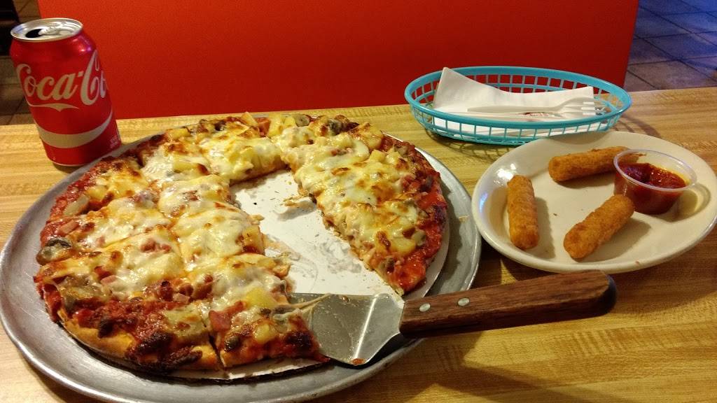 Giorginos Pizza | restaurant | 5723 W 63rd St, Chicago, IL 60638, USA | 7738383633 OR +1 773-838-3633