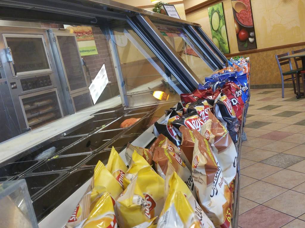 Subway | restaurant | 2525 Shallowford Rd, Marietta, GA 30066, USA | 7705924188 OR +1 770-592-4188