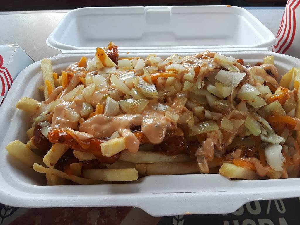 Wienerschnitzel | restaurant | 2575 Windmill Pkwy, Henderson, NV 89074, USA | 7022633550 OR +1 702-263-3550