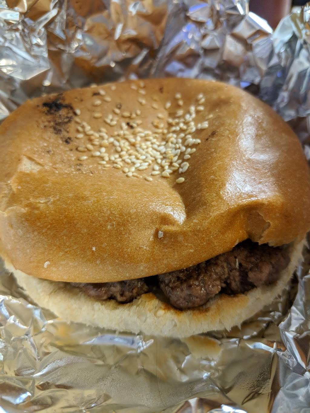 The Broiler | restaurant | 3601 Columbia Pike, Arlington, VA 22204, USA | 7039205944 OR +1 703-920-5944