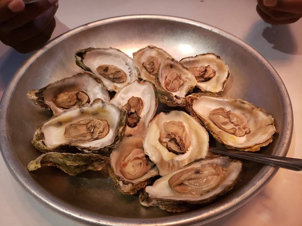 Hook & Reel Cajun Seafood & Bar | restaurant | 7841 Pines Blvd, Pembroke Pines, FL 33024, USA | 7548889223 OR +1 754-888-9223