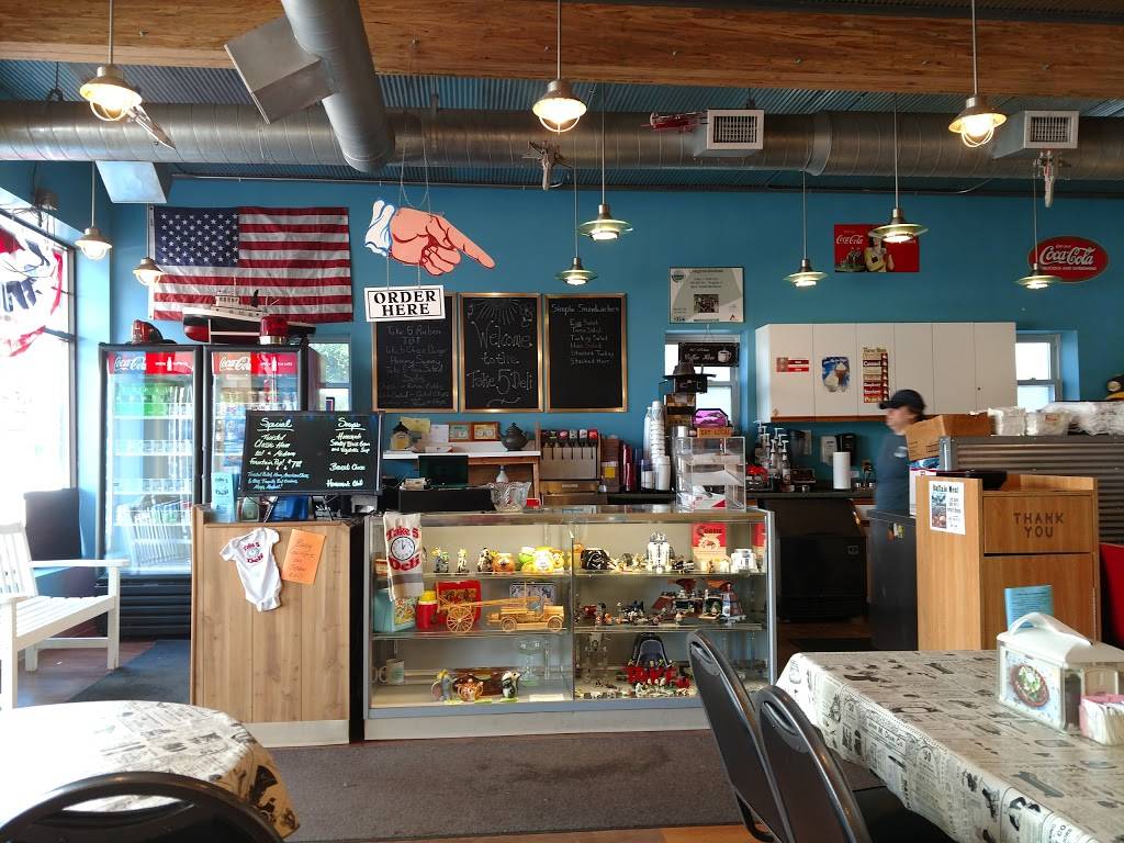 Take Five Deli LLC | restaurant | 130 W Chisholm St, Alpena, MI 49707, USA | 9893540400 OR +1 989-354-0400