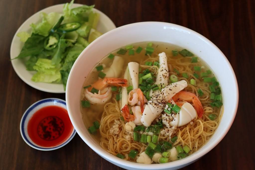 Co Tu Oriental Cuisine Restaurant | restaurant | 8907 Penn Ave S, Bloomington, MN 55431, USA | 9528843295 OR +1 952-884-3295