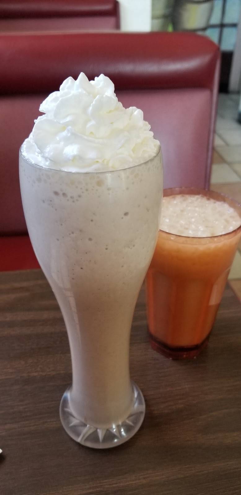 Pupuseria Y Restaurant Salvadoreño | restaurant | 1701 Bridge Blvd SW, Albuquerque, NM 87105, USA | 5052438194 OR +1 505-243-8194