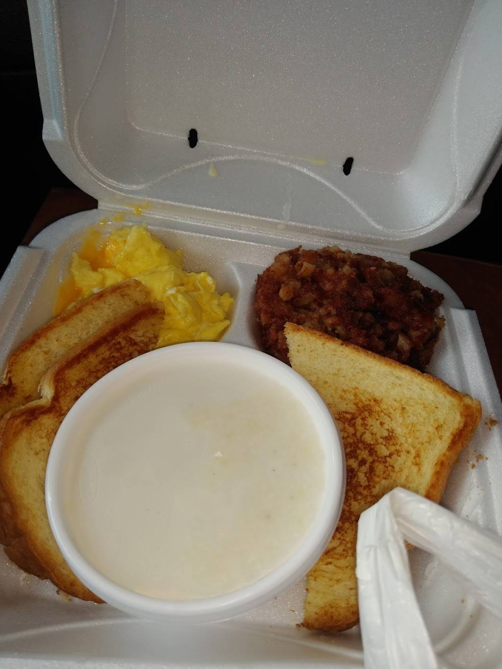 Snappers Fish & Chicken | restaurant | 8995 NW 7th Ave, Miami, FL 33150, USA | 3057584484 OR +1 305-758-4484