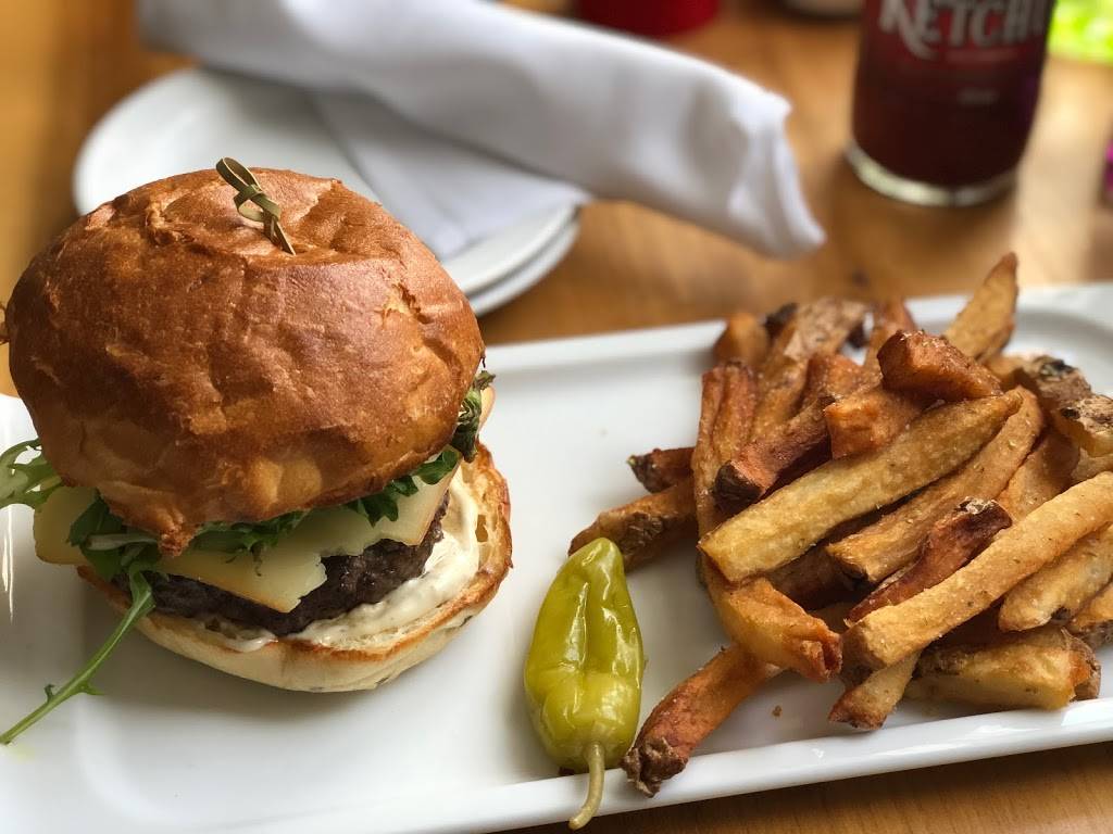 Cascata Bistro | restaurant | 281 Carlisle Rd, Carlisle, ON L0R 1H2, Canada | 2898957986 OR +1 289-895-7986