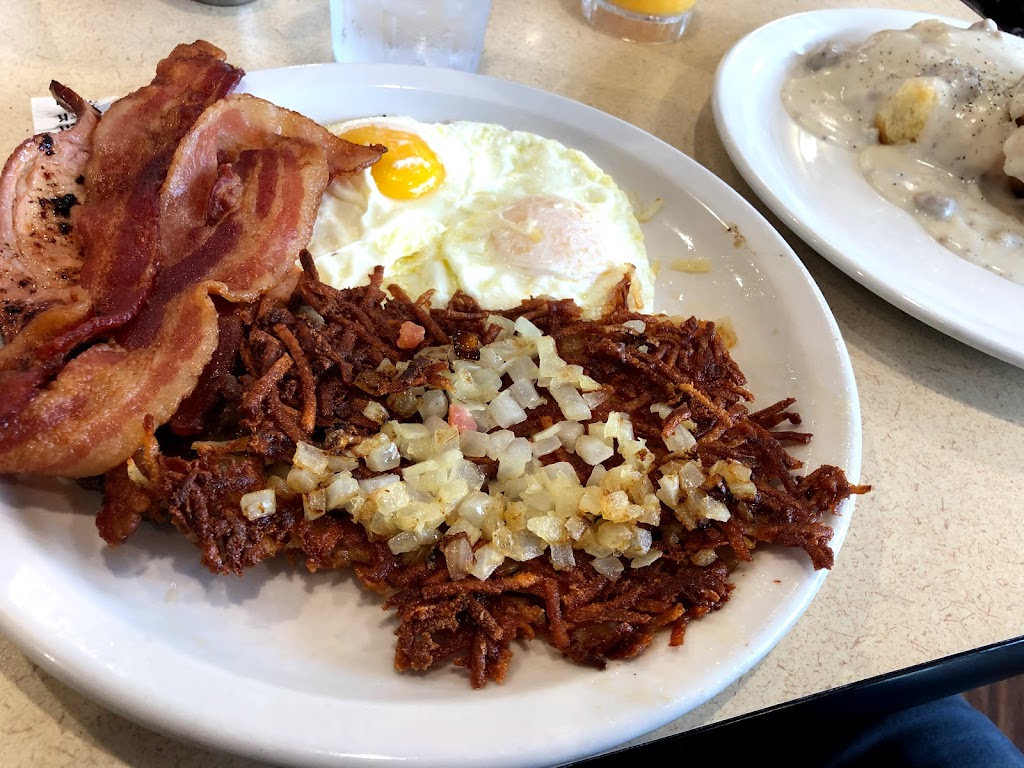 The Big Biscuit | restaurant | 2920 S Glenstone Ave, Springfield, MO 65804, USA | 4173601298 OR +1 417-360-1298