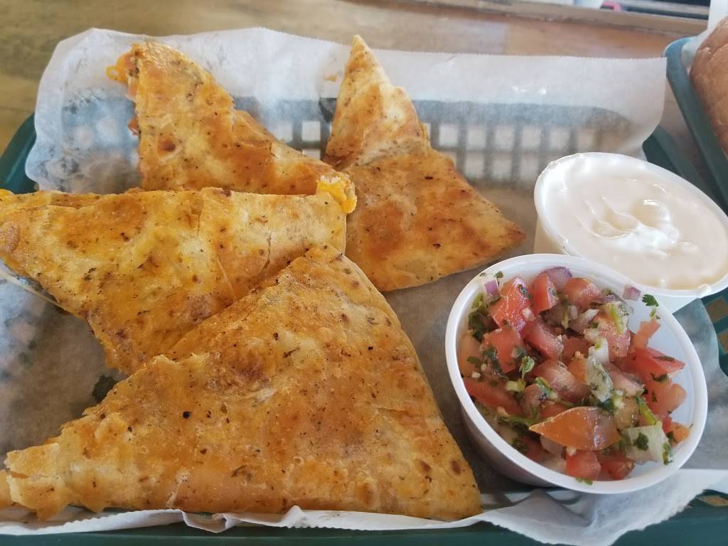 Castaway Beach Bar and Grill | restaurant | 1717 S Ocean Blvd, North Myrtle Beach, SC 29582, USA | 8432725512 OR +1 843-272-5512