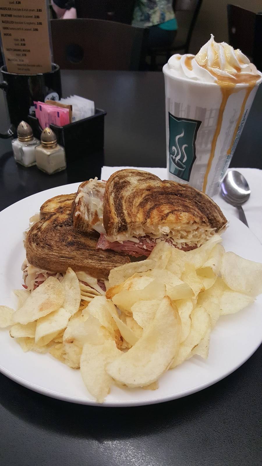 Tea Baggers | restaurant | 127 N Main St, Urbana, OH 43078, USA | 9376537817 OR +1 937-653-7817