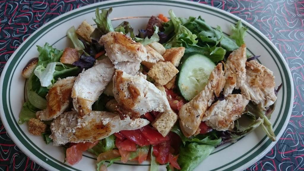 Tiltn Diner | restaurant | 61 Laconia Rd, Tilton, NH 03276, USA | 6032862204 OR +1 603-286-2204